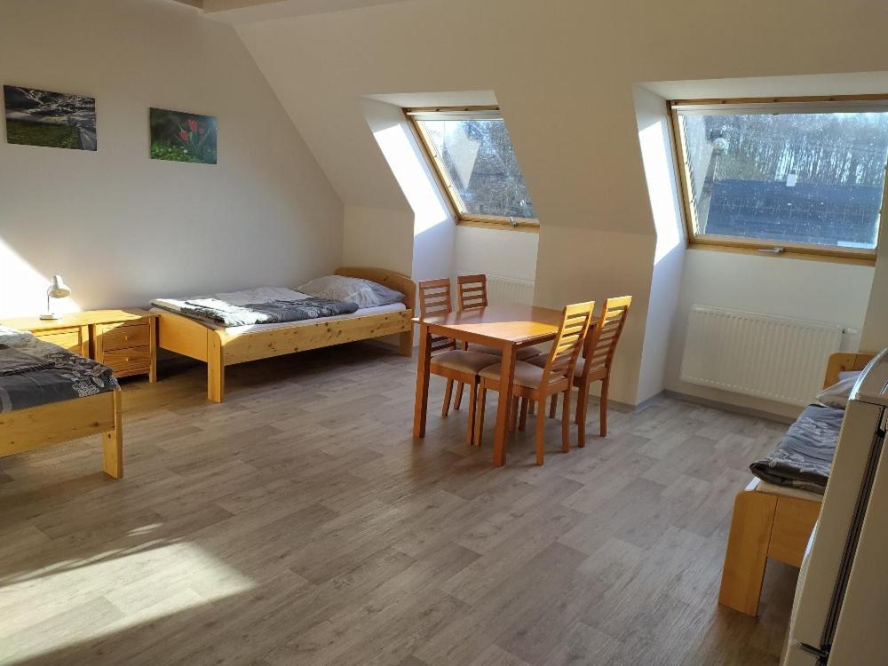 Apartmany Dalov Sternberk Exterior photo